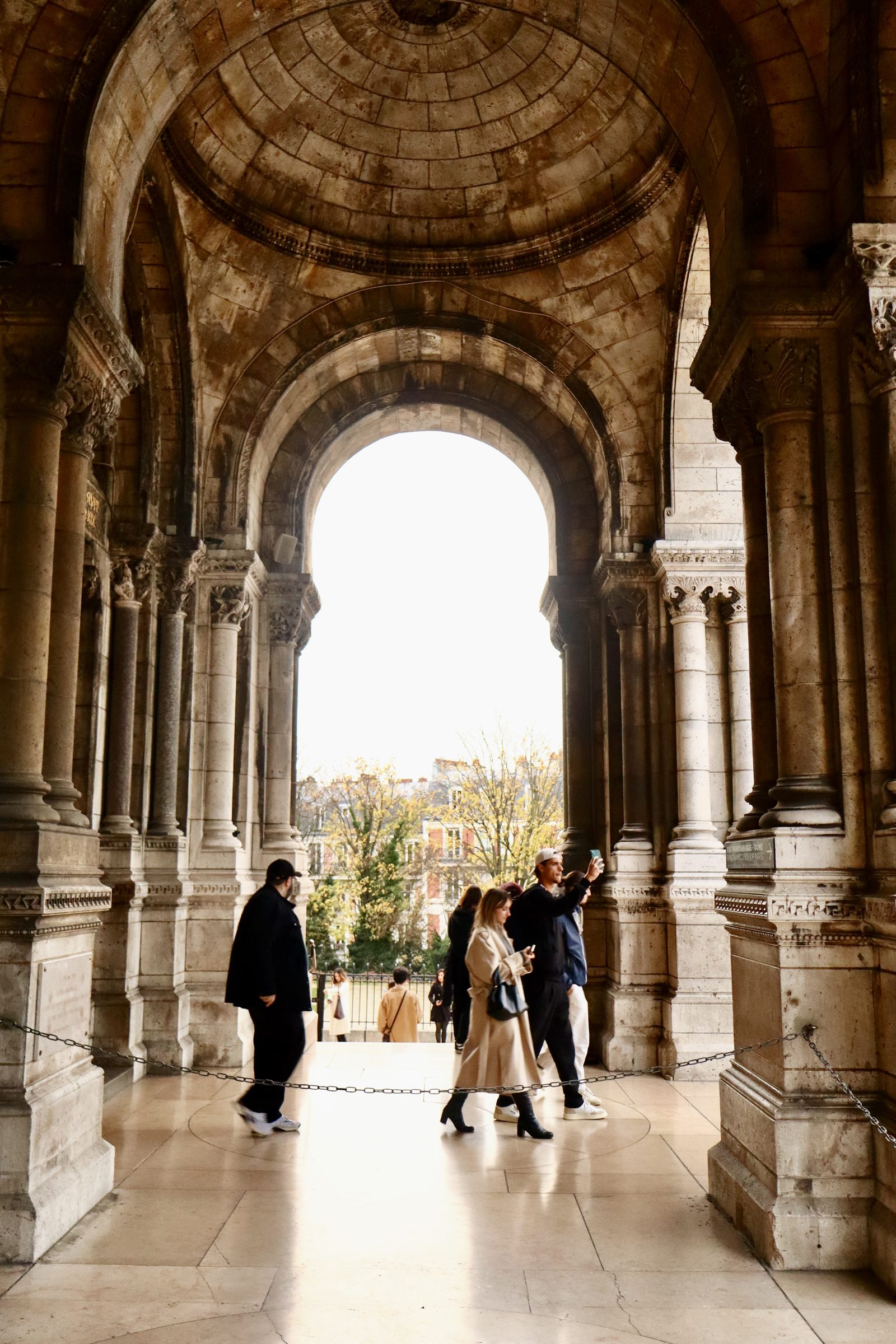 Sacré-Cœur, the colonnade.