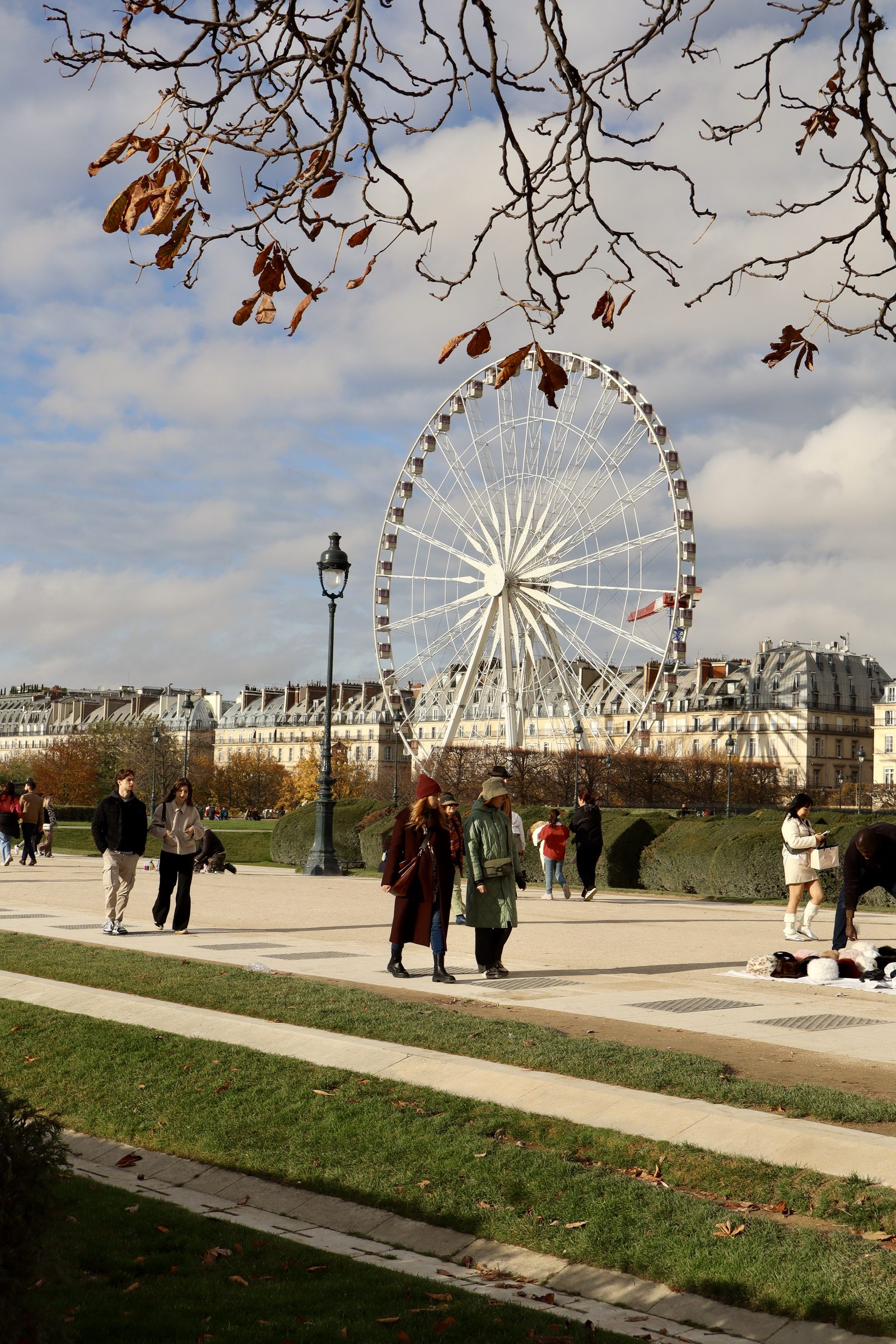 Jardin des Tuileries, afternoon walk.